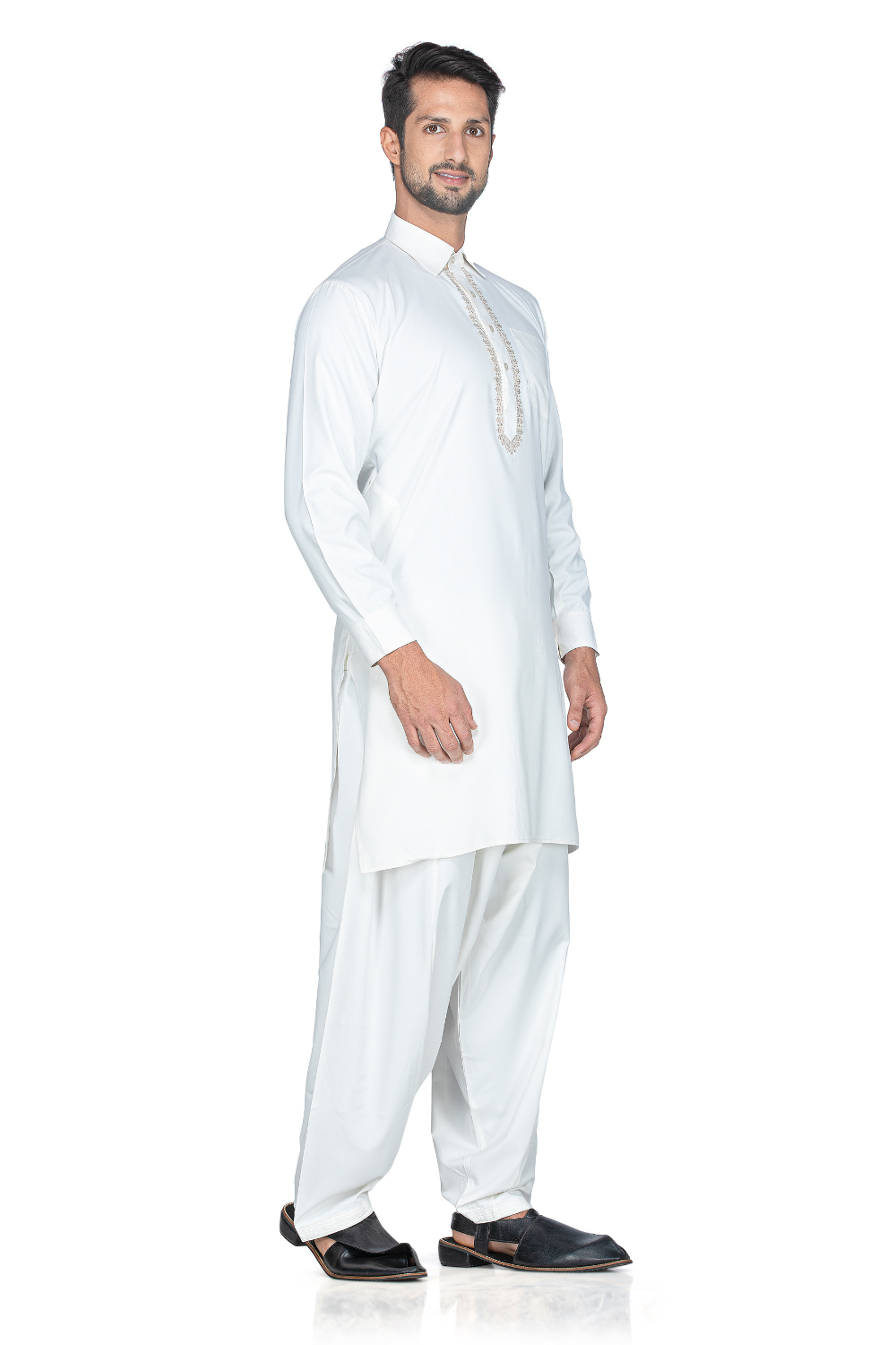 Casual shirt collar cream kurta with elegant thread embroidery